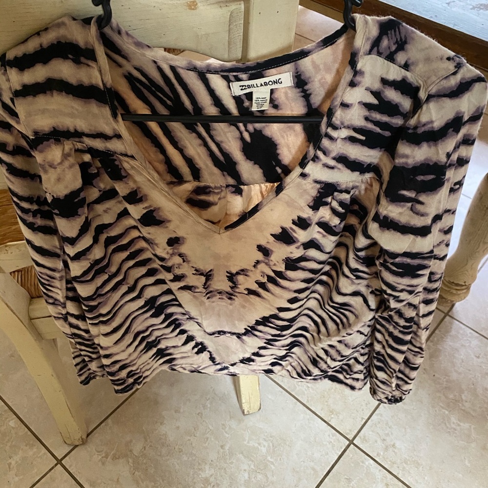 Billabong tie dye top